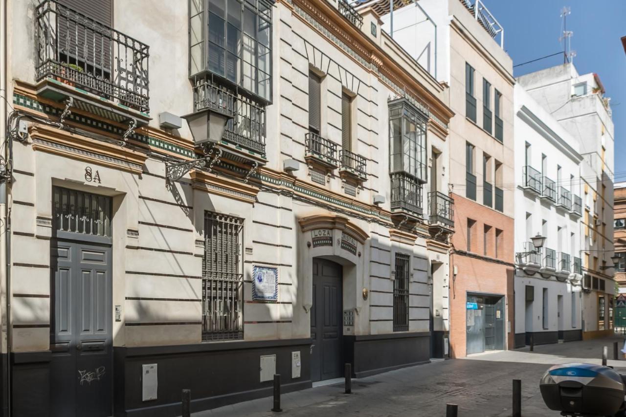 Apartamento Triana Deluxe Con Patio Privado Sevilla Buitenkant foto