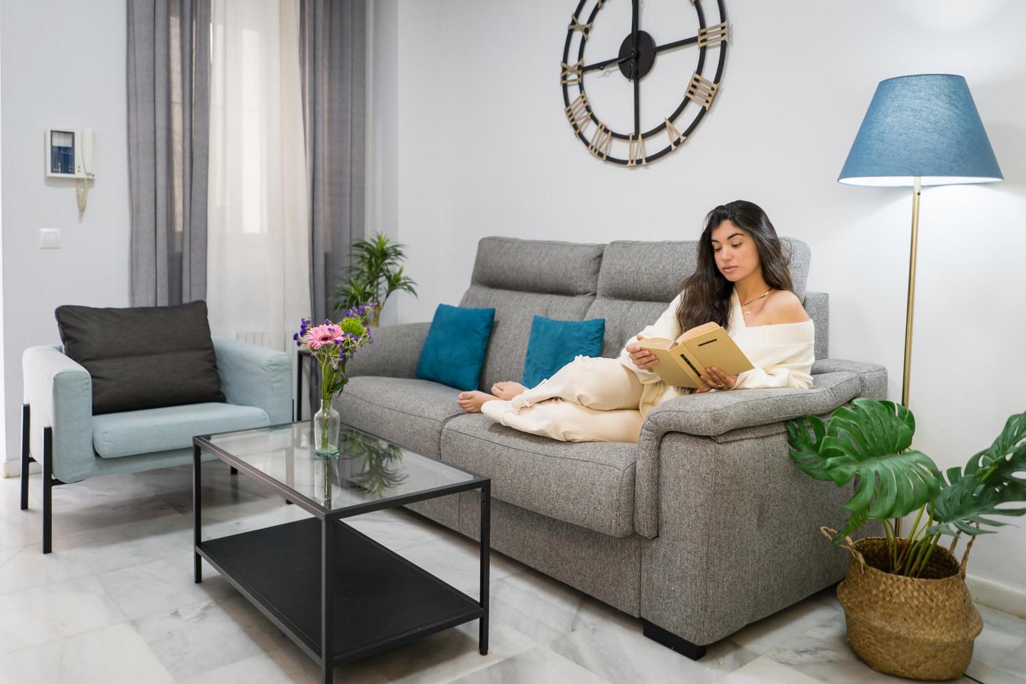 Apartamento Triana Deluxe Con Patio Privado Sevilla Buitenkant foto