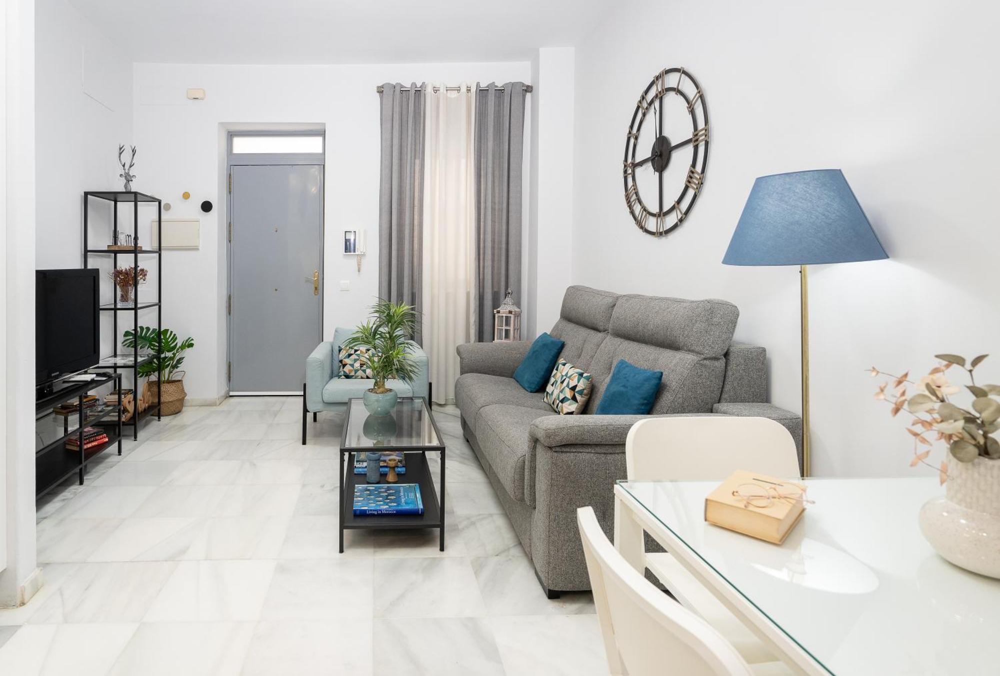 Apartamento Triana Deluxe Con Patio Privado Sevilla Buitenkant foto